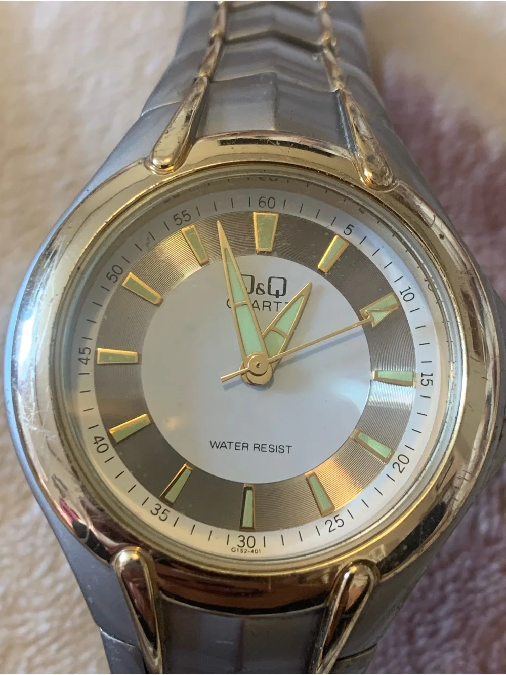 Q&Q Base Metal Bezel Watch